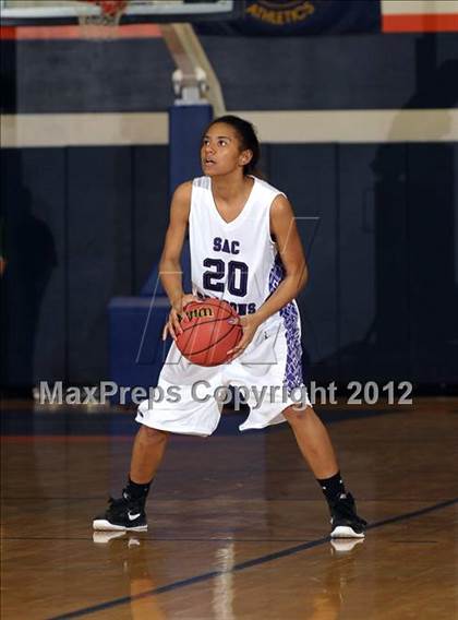 Thumbnail 2 in Vanden vs. Sacramento (CIF SJS D3 Playoffs) photogallery.