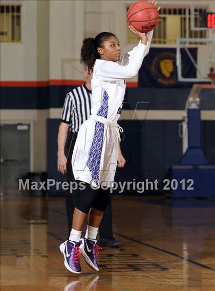 Thumbnail 2 in Vanden vs. Sacramento (CIF SJS D3 Playoffs) photogallery.