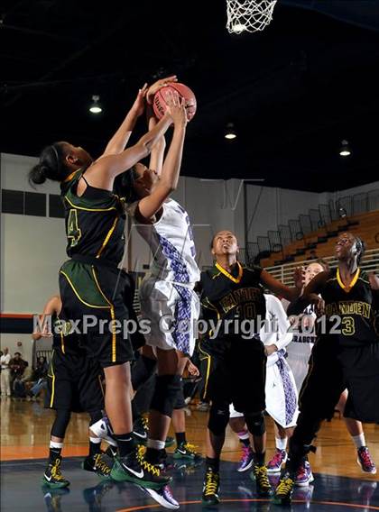 Thumbnail 2 in Vanden vs. Sacramento (CIF SJS D3 Playoffs) photogallery.