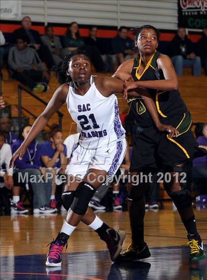Thumbnail 3 in Vanden vs. Sacramento (CIF SJS D3 Playoffs) photogallery.