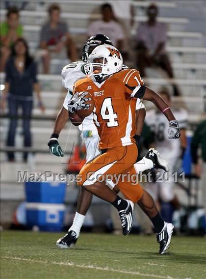 Thumbnail 1 in Waxahachie @ West Mesquite photogallery.