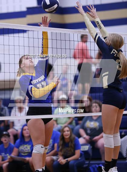 Thumbnail 2 in Bryson vs Perrin-Whitt photogallery.