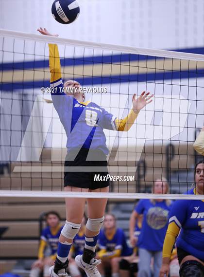 Thumbnail 1 in Bryson vs Perrin-Whitt photogallery.