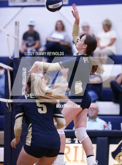 Thumbnail 3 in Bryson vs Perrin-Whitt photogallery.