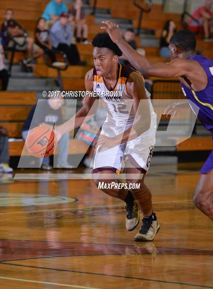 Thumbnail 3 in Deer Park vs Richardson (McDonald's Texas Invitational) photogallery.