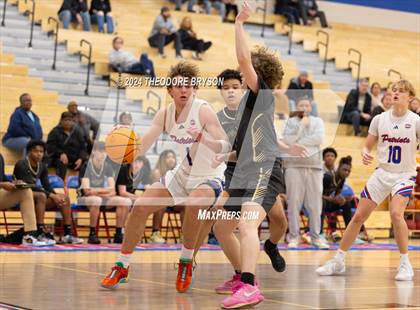 Thumbnail 2 in Springfield @ Page (Music City Hoopfest) photogallery.