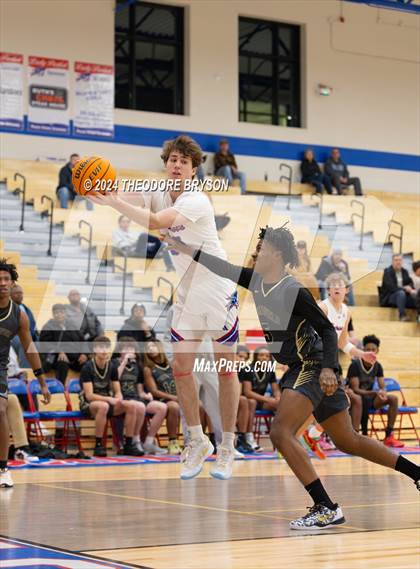 Thumbnail 2 in Springfield @ Page (Music City Hoopfest) photogallery.