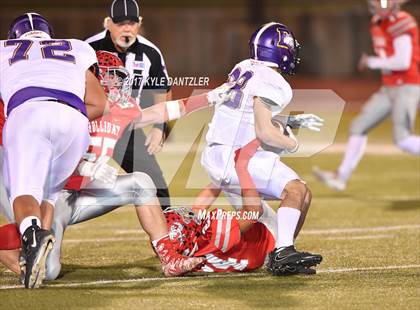 Thumbnail 2 in Edgewood vs. Holliday (UIL 3A Division 2 Region 2 Area Playoff) photogallery.