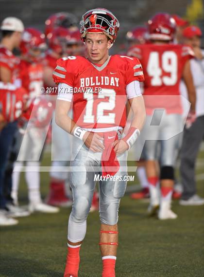 Thumbnail 2 in Edgewood vs. Holliday (UIL 3A Division 2 Region 2 Area Playoff) photogallery.
