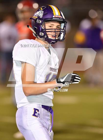 Thumbnail 1 in Edgewood vs. Holliday (UIL 3A Division 2 Region 2 Area Playoff) photogallery.