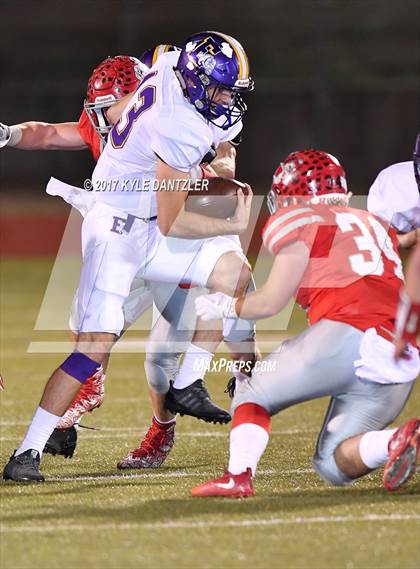 Thumbnail 2 in Edgewood vs. Holliday (UIL 3A Division 2 Region 2 Area Playoff) photogallery.