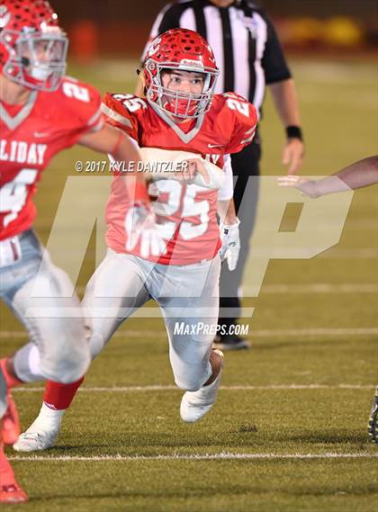 Thumbnail 1 in Edgewood vs. Holliday (UIL 3A Division 2 Region 2 Area Playoff) photogallery.