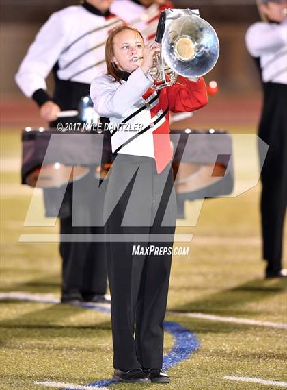 Thumbnail 1 in Edgewood vs. Holliday (UIL 3A Division 2 Region 2 Area Playoff) photogallery.