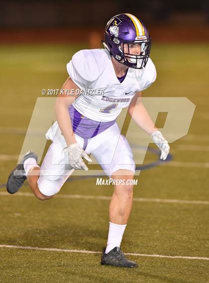 Thumbnail 3 in Edgewood vs. Holliday (UIL 3A Division 2 Region 2 Area Playoff) photogallery.