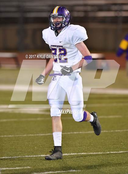 Thumbnail 3 in Edgewood vs. Holliday (UIL 3A Division 2 Region 2 Area Playoff) photogallery.