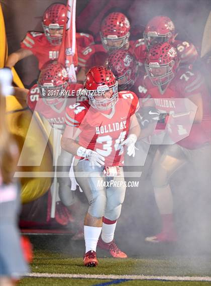 Thumbnail 1 in Edgewood vs. Holliday (UIL 3A Division 2 Region 2 Area Playoff) photogallery.