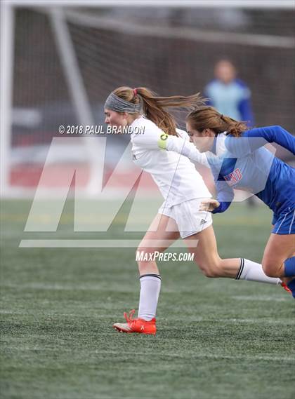 Thumbnail 3 in Tolland vs. Farmington (CIAC Girls Class L Final) photogallery.