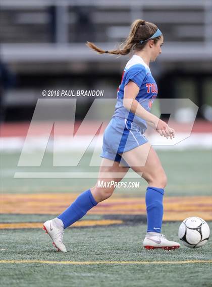 Thumbnail 1 in Tolland vs. Farmington (CIAC Girls Class L Final) photogallery.