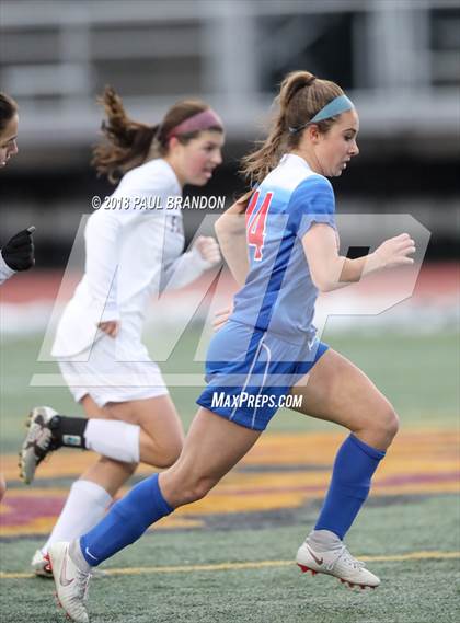 Thumbnail 3 in Tolland vs. Farmington (CIAC Girls Class L Final) photogallery.