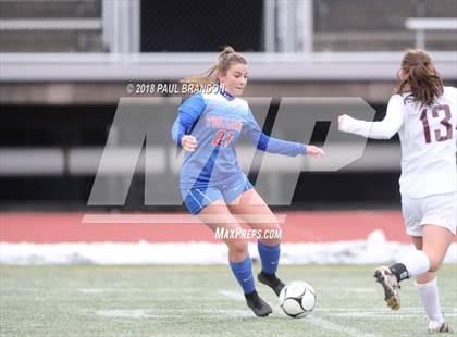 Thumbnail 3 in Tolland vs. Farmington (CIAC Girls Class L Final) photogallery.