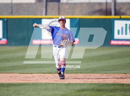 Thumbnail 1 in Villa Park @ Los Alamitos photogallery.