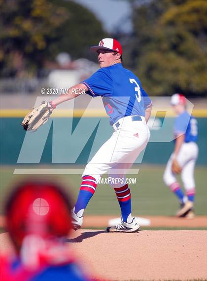 Thumbnail 1 in Villa Park @ Los Alamitos photogallery.