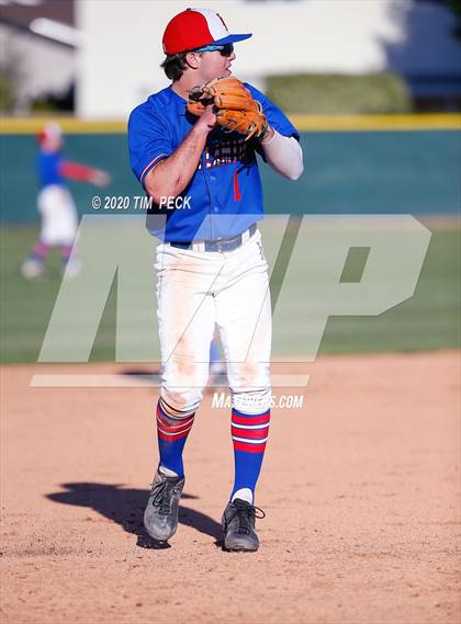 Thumbnail 2 in Villa Park @ Los Alamitos photogallery.