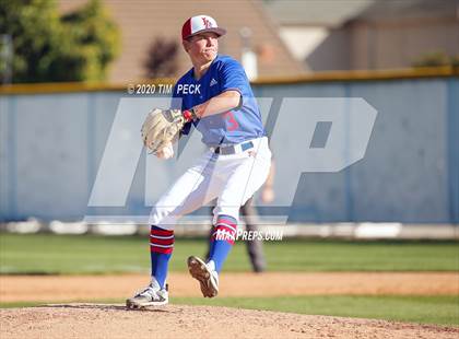 Thumbnail 1 in Villa Park @ Los Alamitos photogallery.