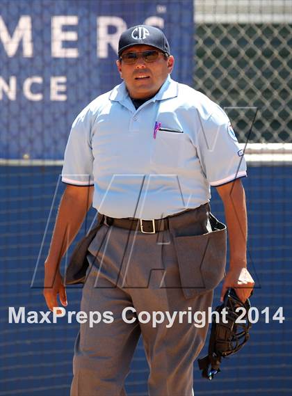 Thumbnail 1 in Sylmar vs. Westchester (CIF L.A. City Section D2 Final) photogallery.