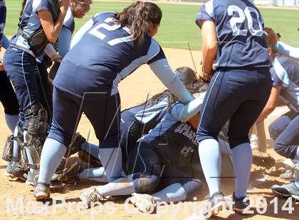 Thumbnail 3 in Sylmar vs. Westchester (CIF L.A. City Section D2 Final) photogallery.