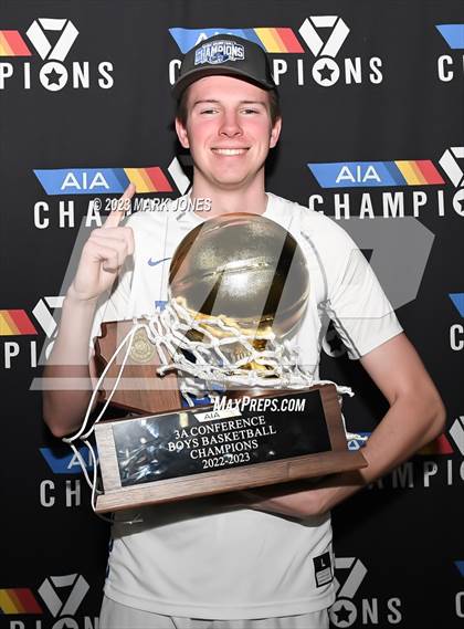 Thumbnail 3 in Monument Valley vs. Valley Christian (AIA 3A Final Awards) photogallery.