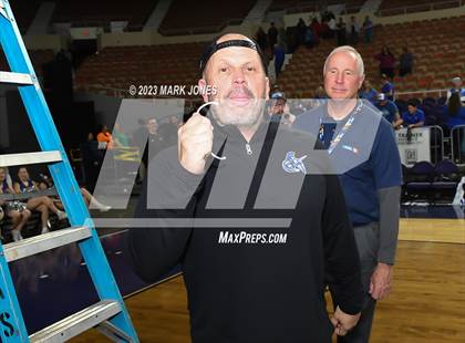 Thumbnail 1 in Monument Valley vs. Valley Christian (AIA 3A Final Awards) photogallery.