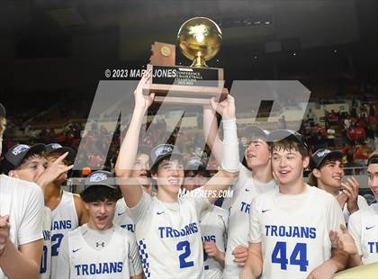 Thumbnail 1 in Monument Valley vs. Valley Christian (AIA 3A Final Awards) photogallery.
