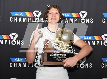 Thumbnail 2 in Monument Valley vs. Valley Christian (AIA 3A Final Awards) photogallery.