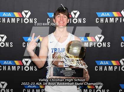 Thumbnail 3 in Monument Valley vs. Valley Christian (AIA 3A Final Awards) photogallery.