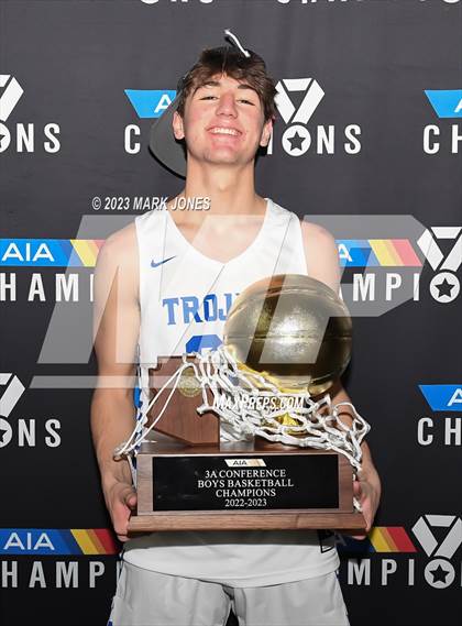 Thumbnail 2 in Monument Valley vs. Valley Christian (AIA 3A Final Awards) photogallery.