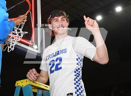 Thumbnail 3 in Monument Valley vs. Valley Christian (AIA 3A Final Awards) photogallery.