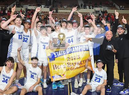 Thumbnail 3 in Monument Valley vs. Valley Christian (AIA 3A Final Awards) photogallery.