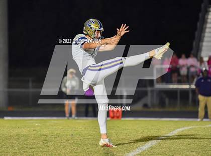 Thumbnail 2 in Cuthbertson @ Porter Ridge photogallery.