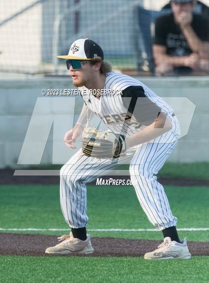 Thumbnail 3 in Sealy @ Navarro (UIL 4A Area Playoffs) photogallery.