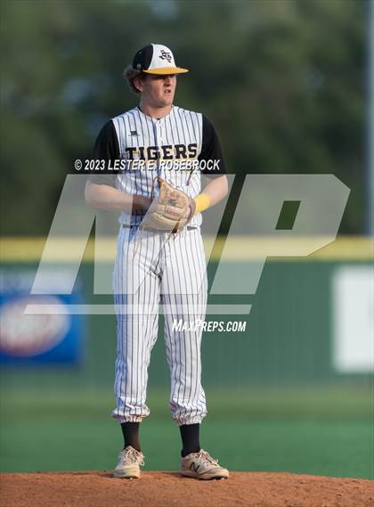 Thumbnail 1 in Sealy @ Navarro (UIL 4A Area Playoffs) photogallery.