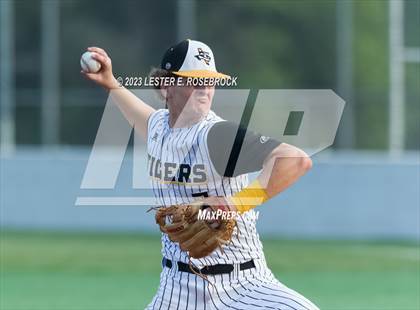 Thumbnail 1 in Sealy @ Navarro (UIL 4A Area Playoffs) photogallery.