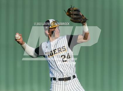 Thumbnail 1 in Sealy @ Navarro (UIL 4A Area Playoffs) photogallery.