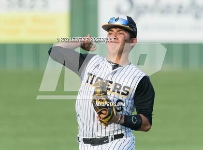 Thumbnail 2 in Sealy @ Navarro (UIL 4A Area Playoffs) photogallery.