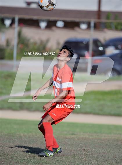 Thumbnail 3 in Huntington Park vs Monroe photogallery.