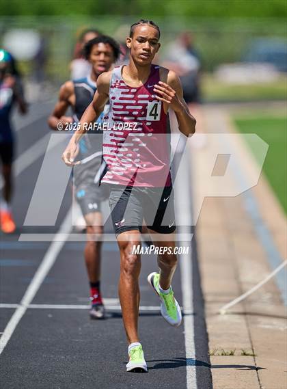 Thumbnail 2 in UIL 6A Track & Field Area 21&22 (800M) photogallery.