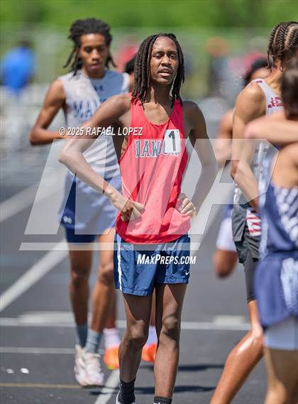 Thumbnail 1 in UIL 6A Track & Field Area 21&22 (800M) photogallery.