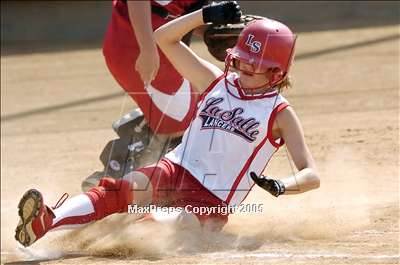Thumbnail 2 in La Salle vs. Whittier Christian (D6 Sec. Final) photogallery.