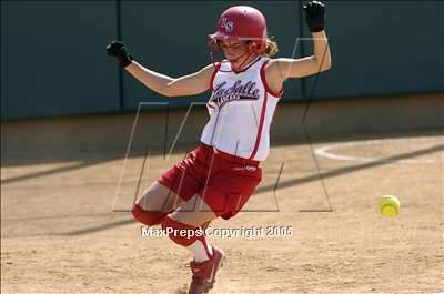 Thumbnail 2 in La Salle vs. Whittier Christian (D6 Sec. Final) photogallery.