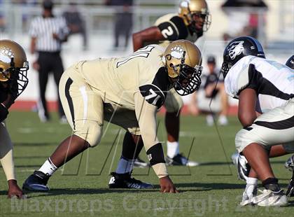 Thumbnail 1 in Seguin @ South Oak Cliff (Lone Star Football Classic) photogallery.